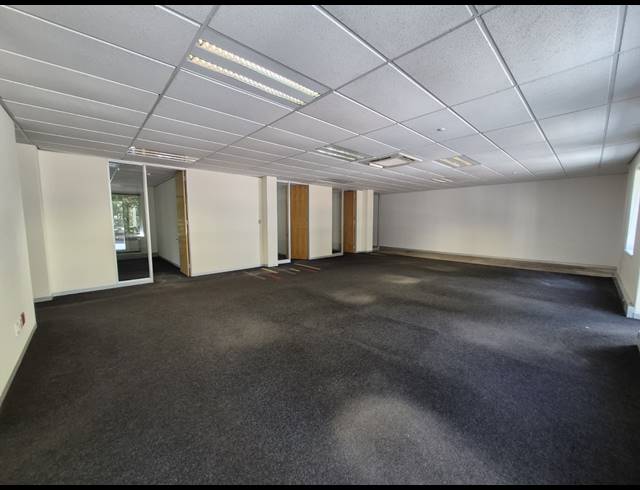 606M² OFFICE TO LET IN SANDTON CENTRAL
